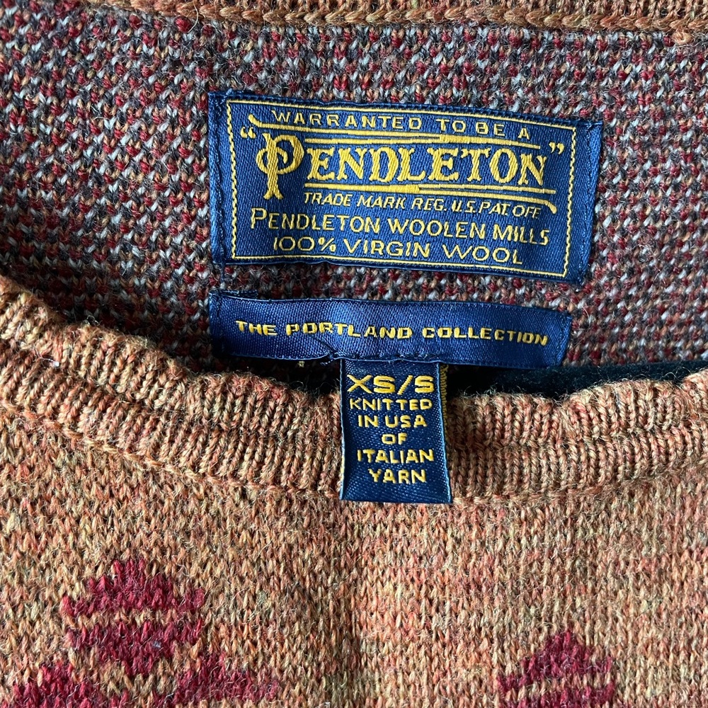 Pendleton poncho - Picture 3 of 6